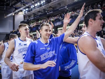 Gregor Arbet (sinises). Foto: fiba.basketball