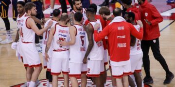 Piraeusi Olympiacos on hea näide sellest, kuidas Euroliiga särava ajalooga klubisid hoiab. Foto: euroleague.net